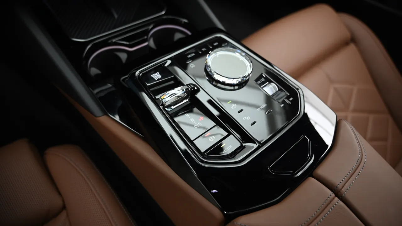 BMW 5er — miniaturë 9