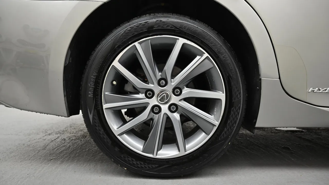 Lexus ES — miniaturë 5