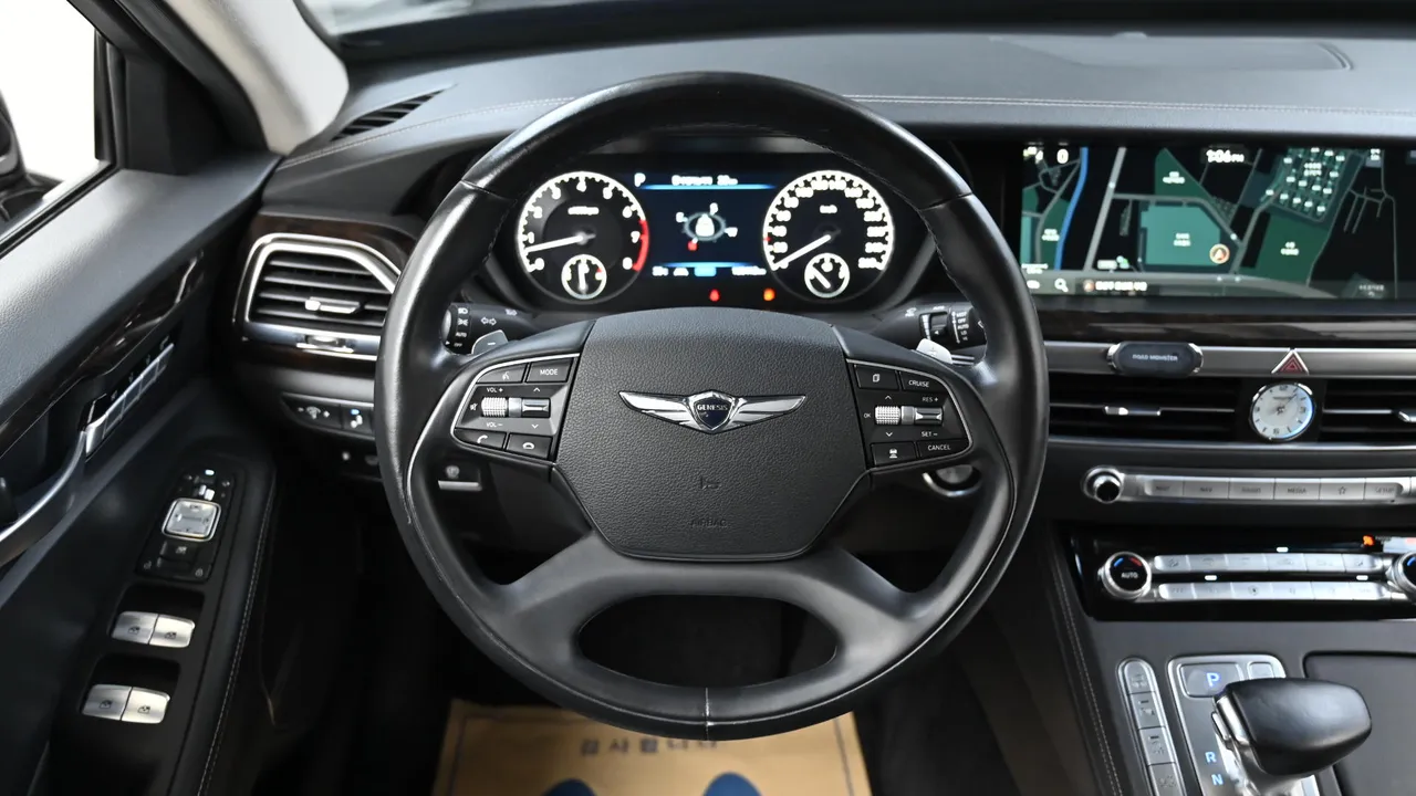 Genesis G90 — miniaturë 13