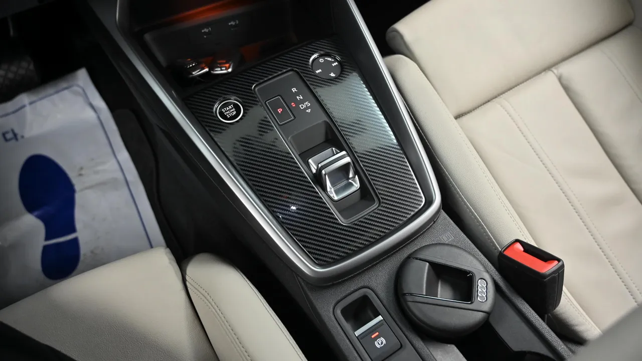 Audi A3 (8Y) 40 TFSI Premium
