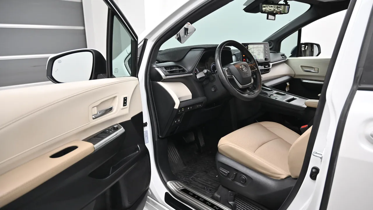 Toyota Sienna — miniaturë 11