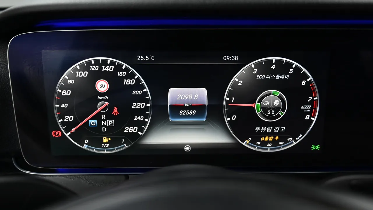 Mercedes-Benz E-klasse — miniaturë 8