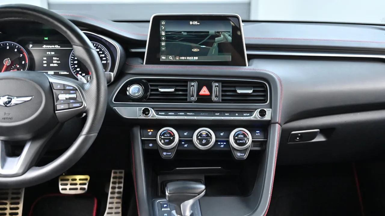 Genesis G70 — miniaturë 14