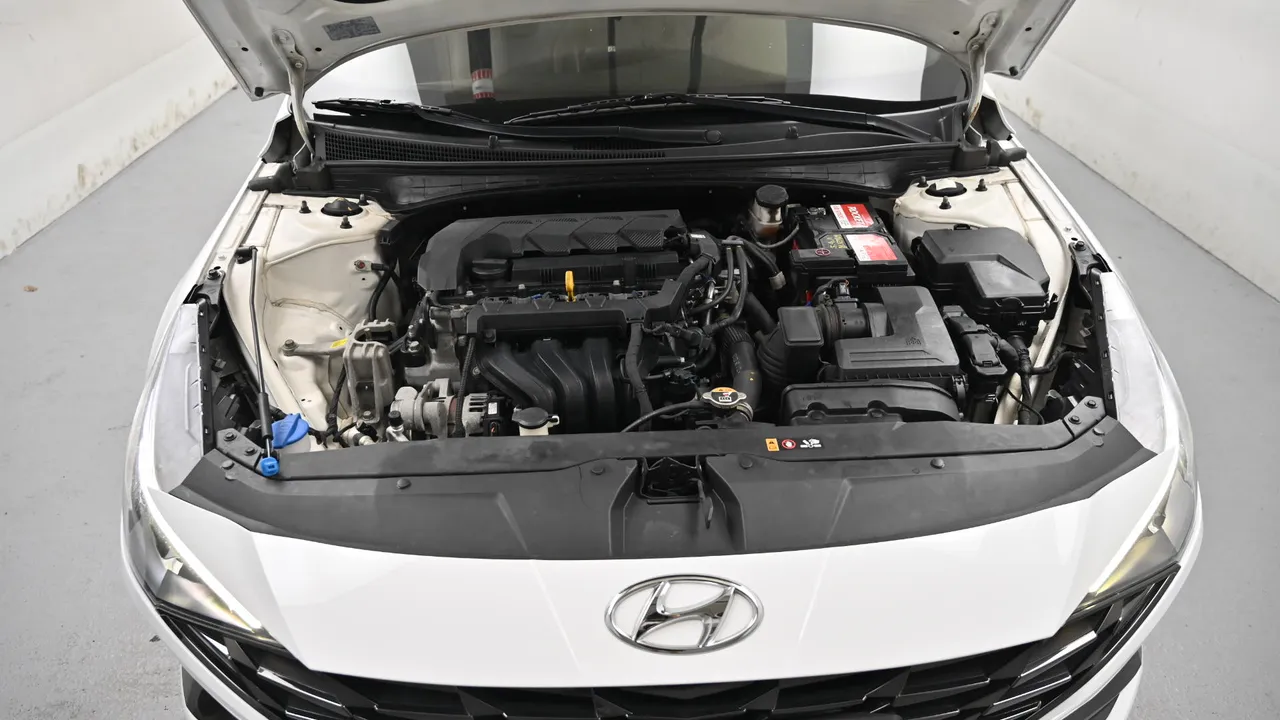 Hyundai Avante — miniaturë 6