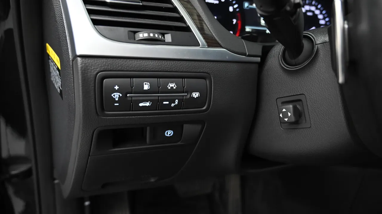 Genesis G80 — miniaturë 17
