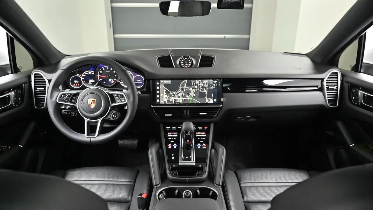 Porsche Cayenne — miniaturë 7