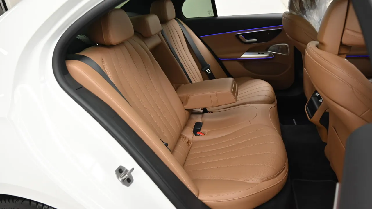 Mercedes-Benz E-klasse — miniaturë 12