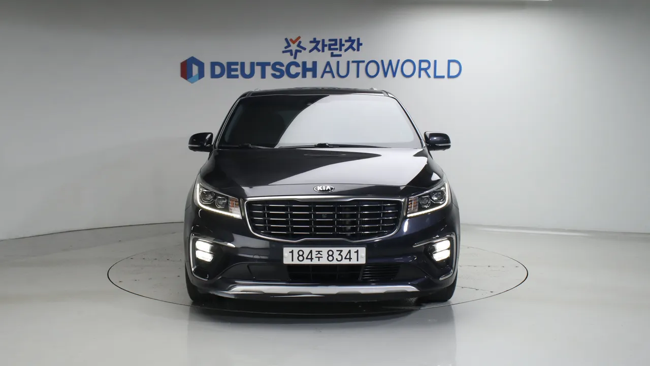Kia Carnival — miniaturë 3