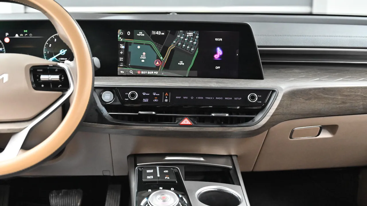 Kia K8 — miniaturë 14