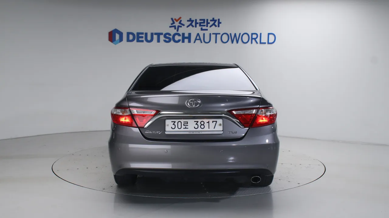 Toyota Camry — miniaturë 22