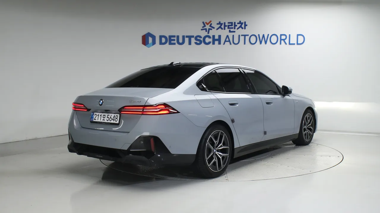 BMW 5er — miniaturë 2