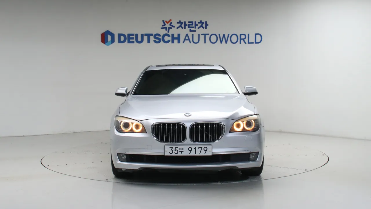 BMW 7er — miniaturë 3