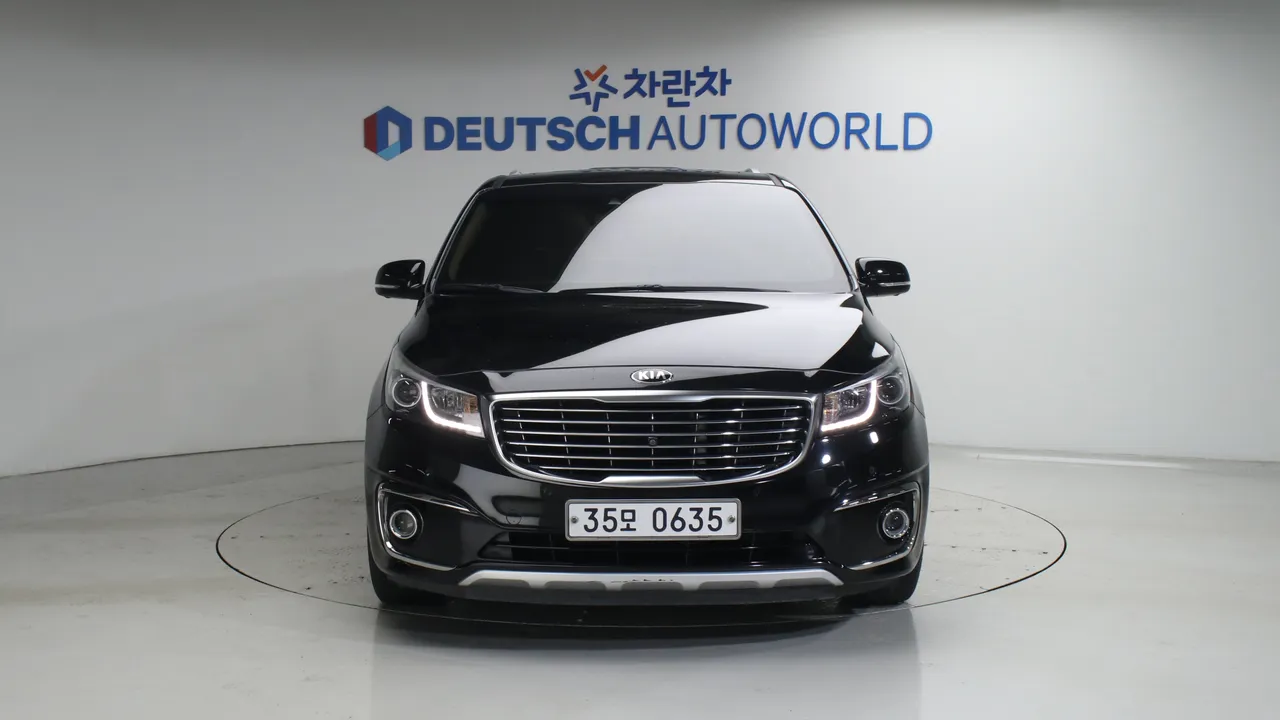 Kia Carnival — miniaturë 3