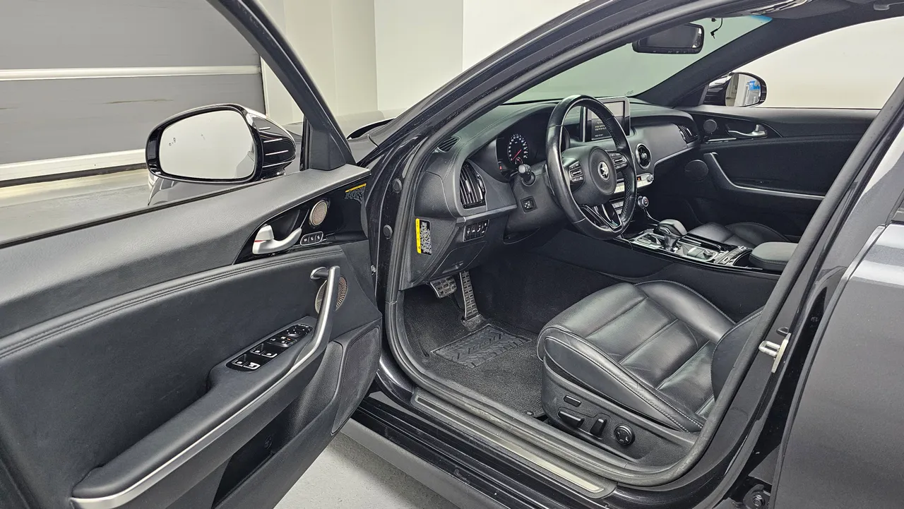 Kia Stinger — miniaturë 11