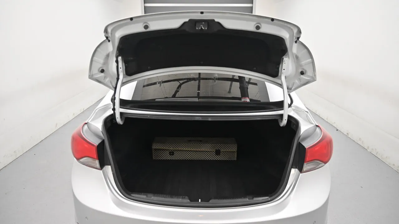Hyundai Avante — miniaturë 19