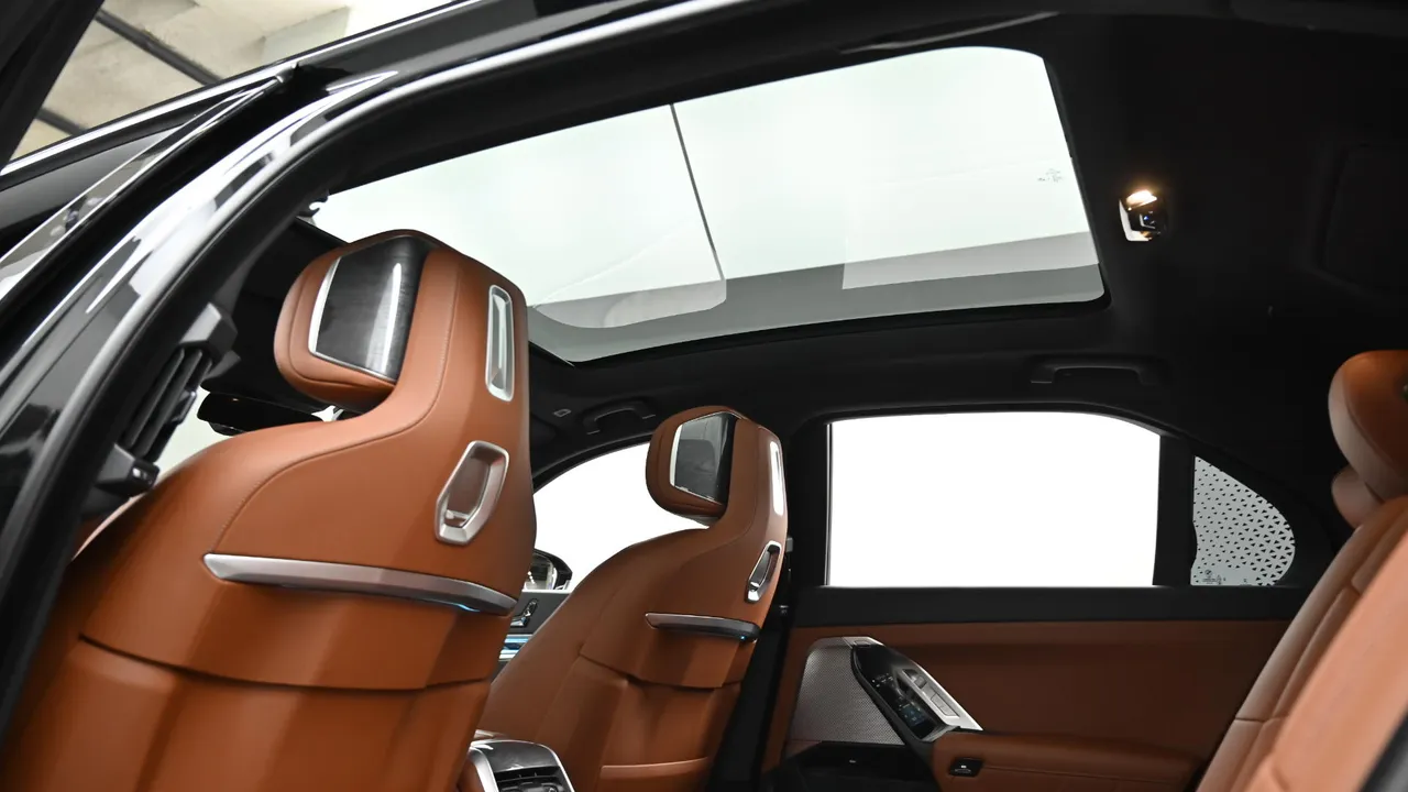 BMW 7er — miniaturë 18