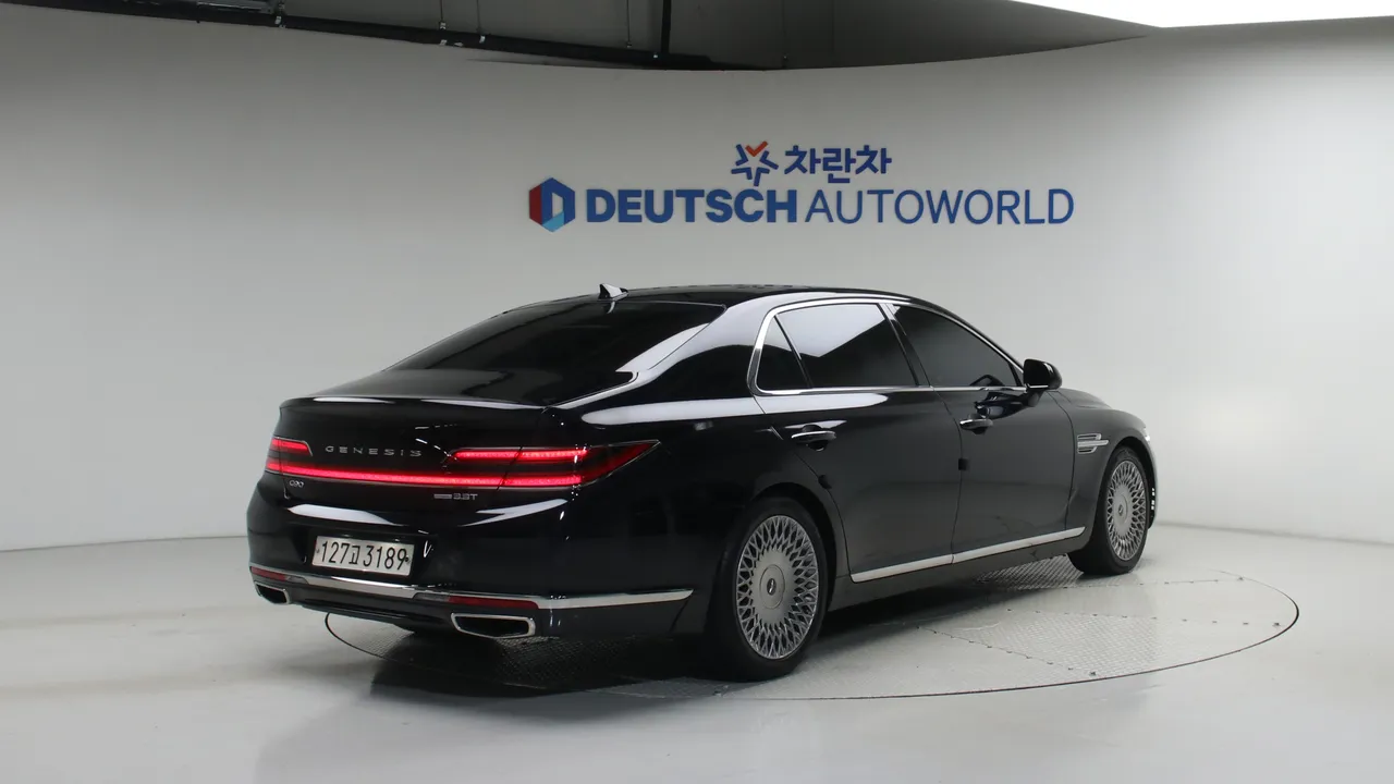 Genesis G90 — miniaturë 2