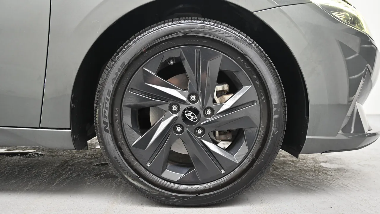 Hyundai Avante — miniaturë 5