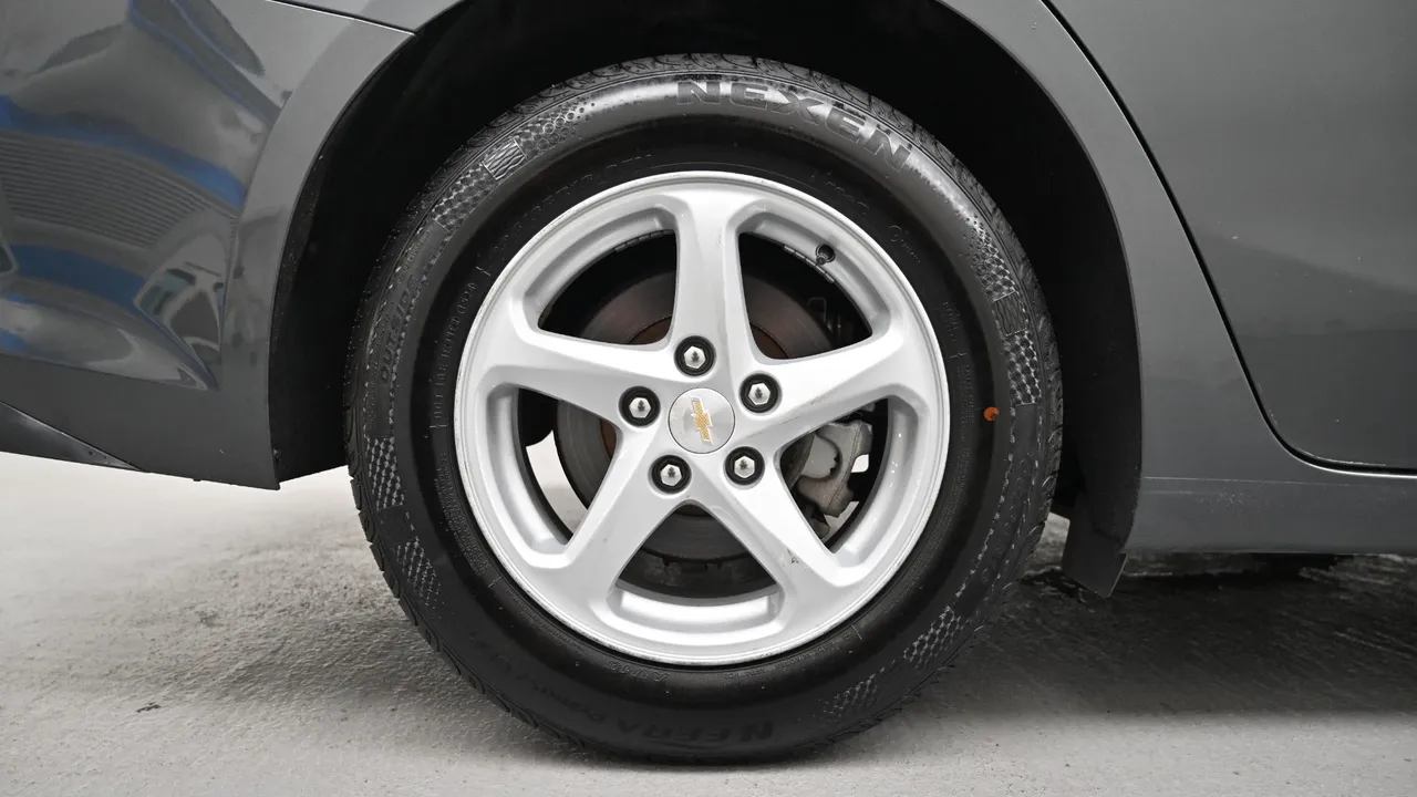 Chevrolet Malibu — miniaturë 5
