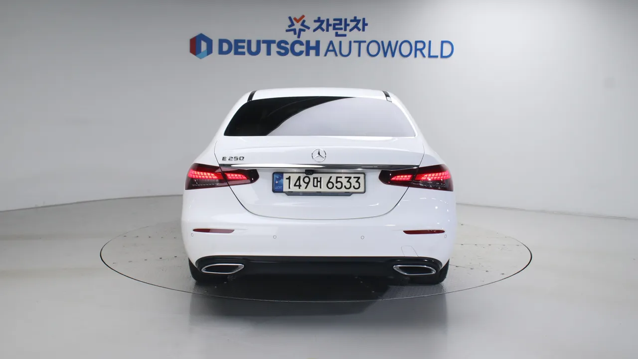 Mercedes-Benz E-klasse — miniaturë 4