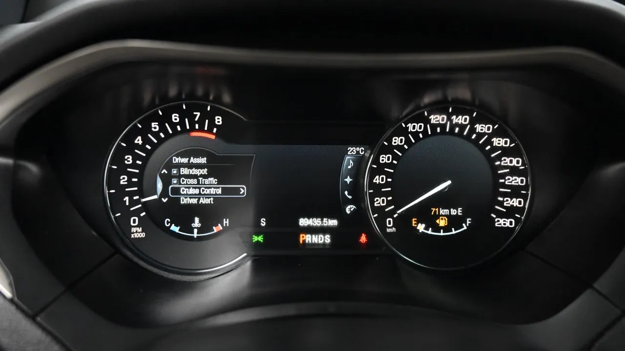 Lincoln MKZ — miniaturë 8