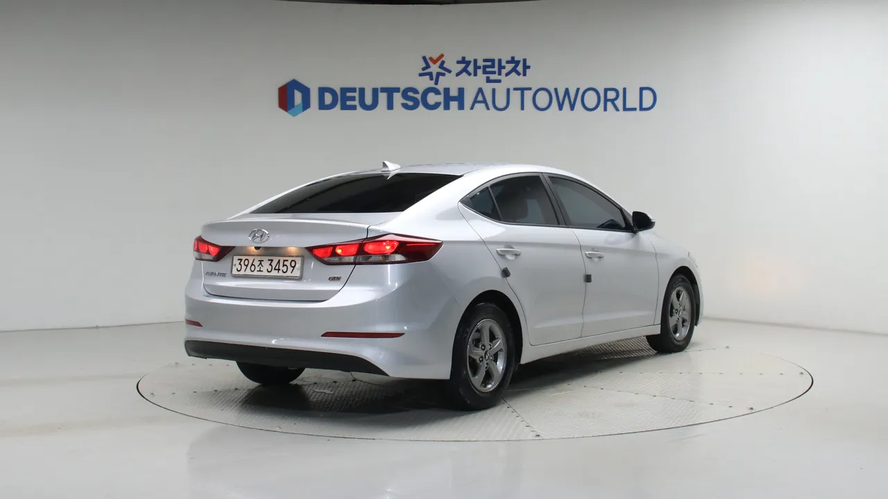 Hyundai Avante — miniaturë 2