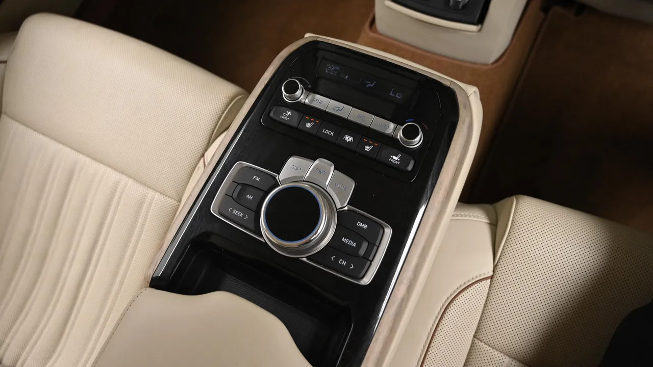 Genesis G90 — miniaturë 16
