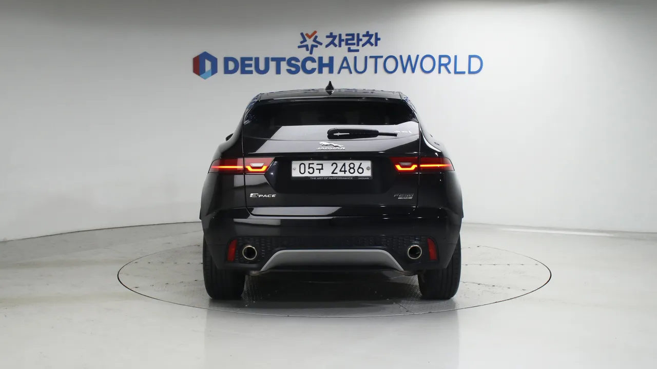 Jaguar E-Pace — miniaturë 4