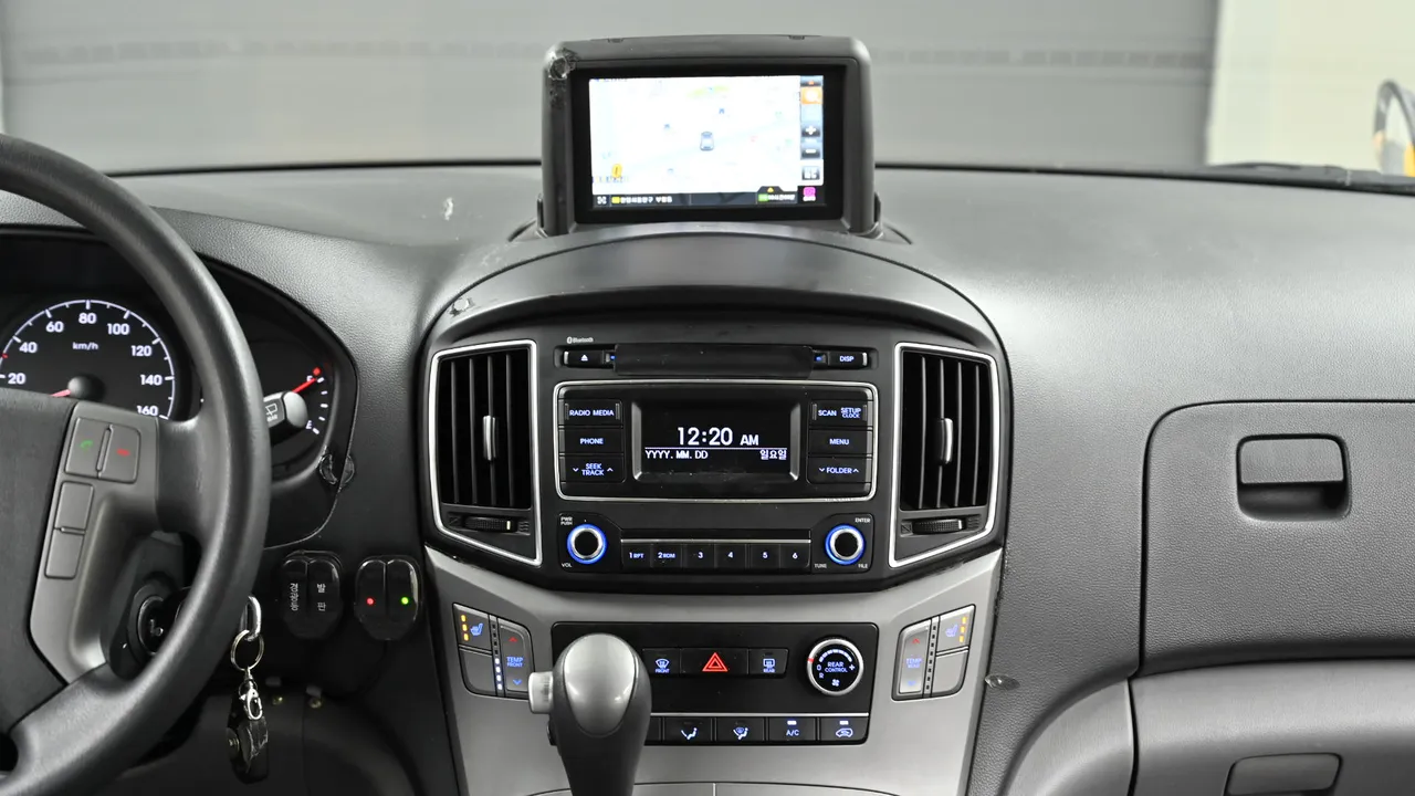 Hyundai Starex — miniaturë 14