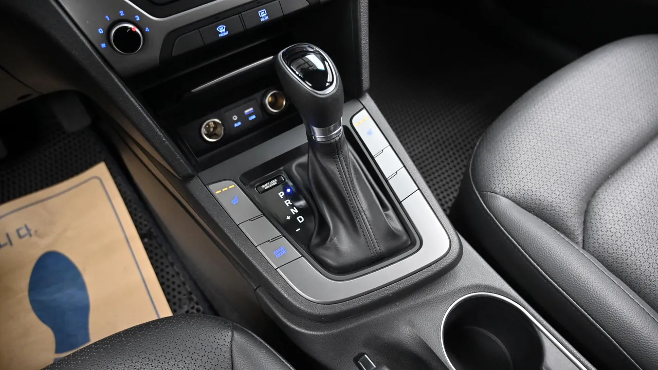 Hyundai Avante — miniaturë 9