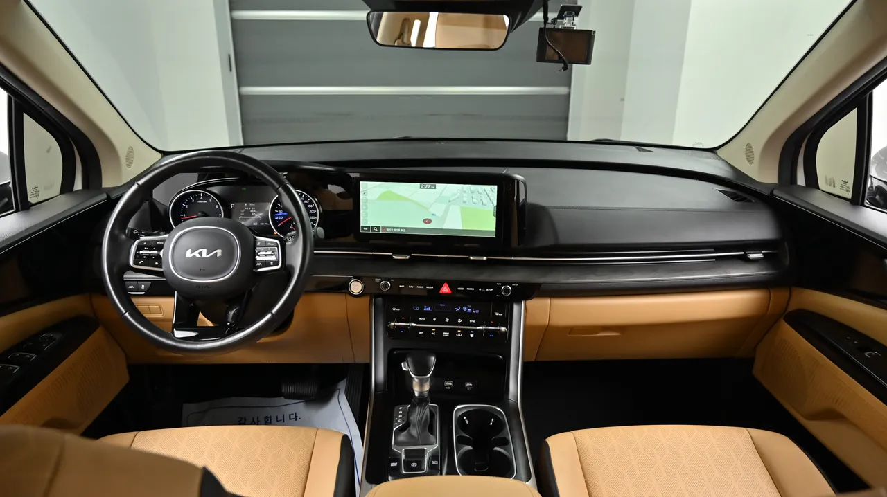 Kia Carnival — miniaturë 7