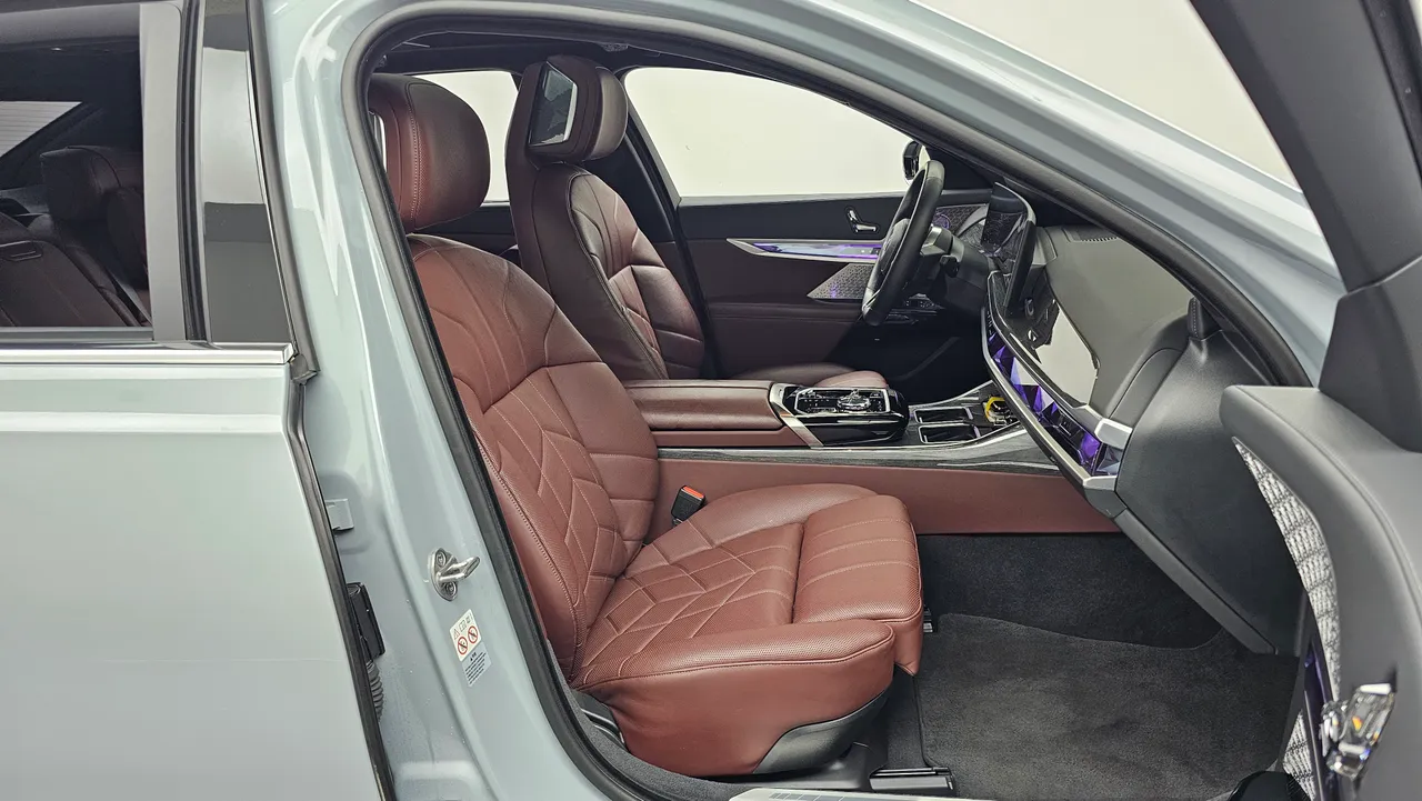BMW i7 — miniaturë 10