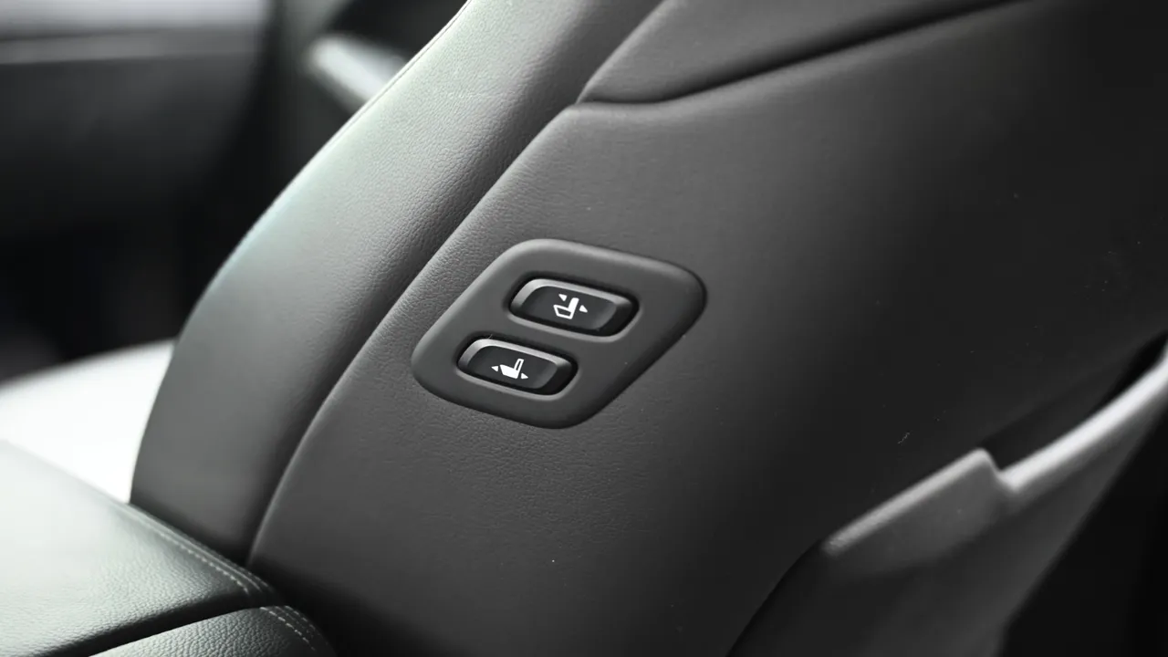 Genesis G80 — miniaturë 16