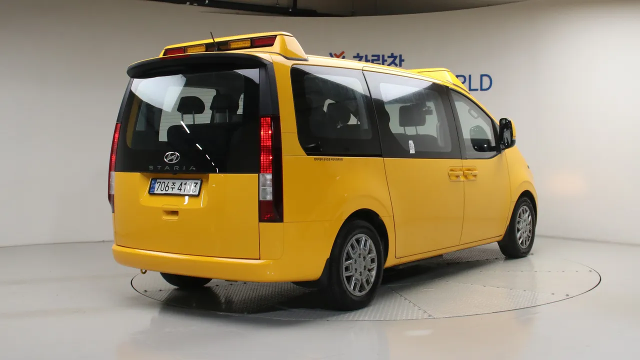 Hyundai Staria — miniaturë 2