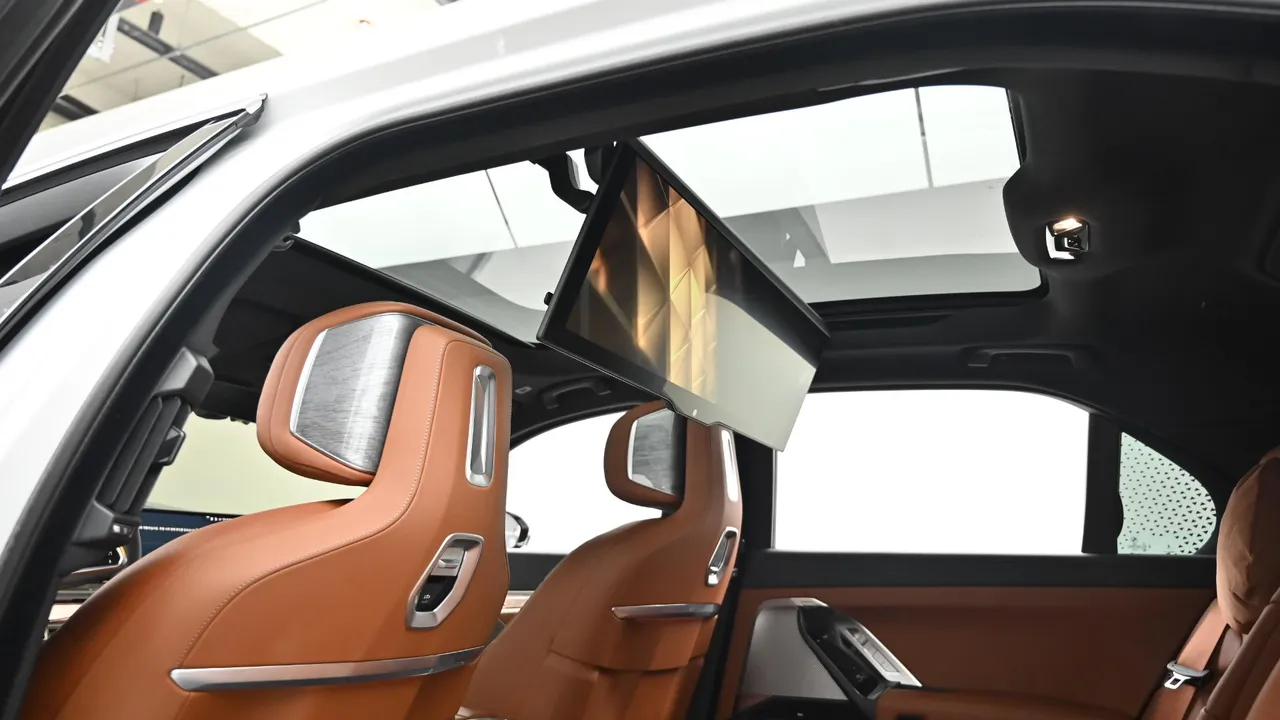 BMW 7er — miniaturë 19