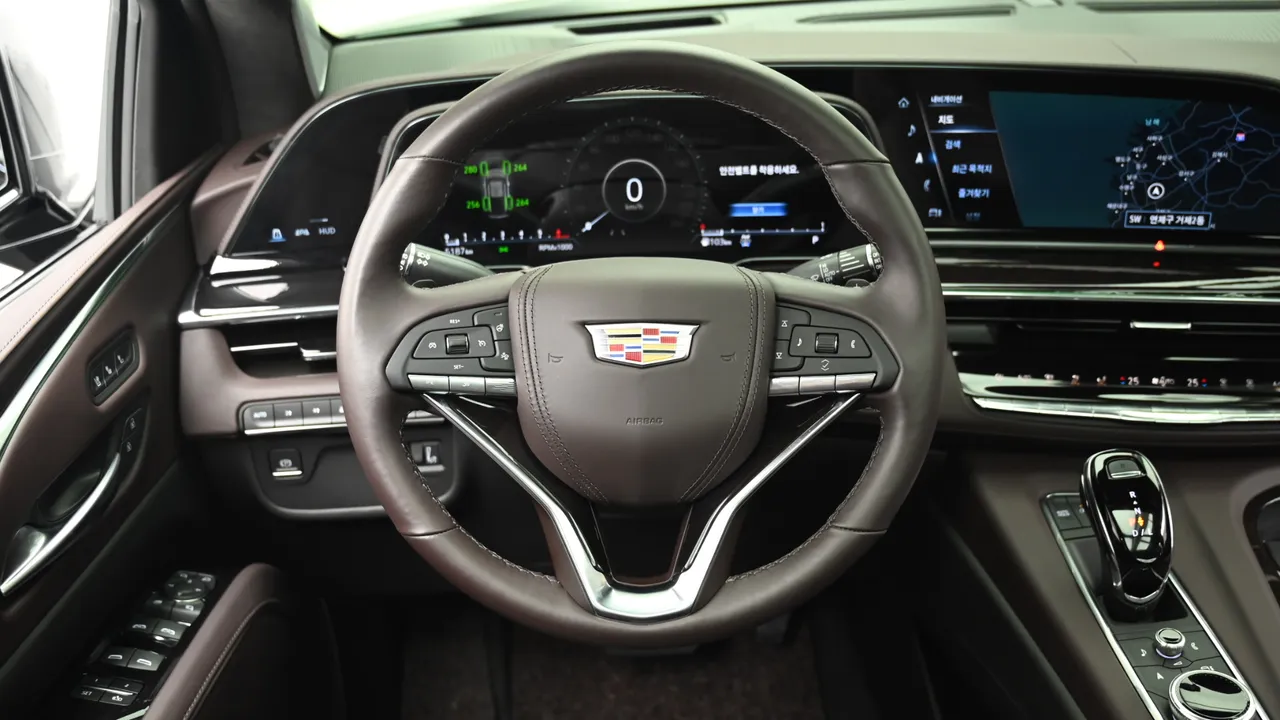 Cadillac Escalade — miniaturë 13