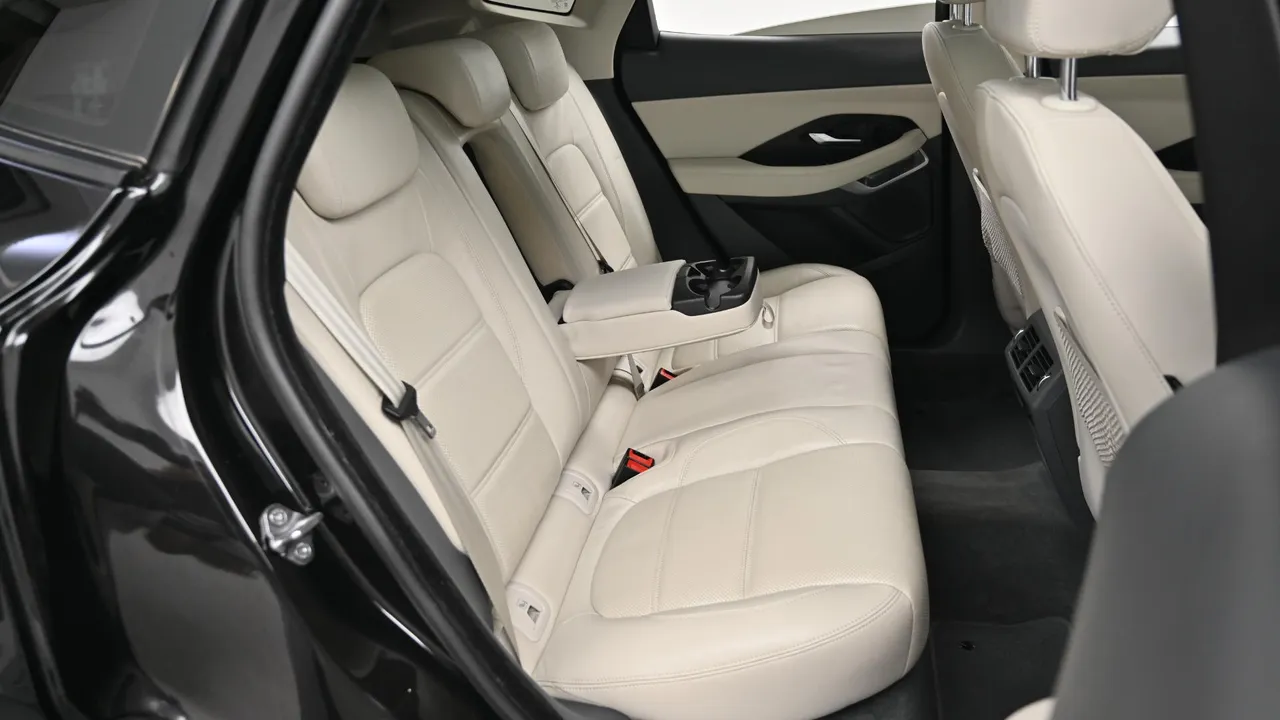 Jaguar E-Pace — miniaturë 12