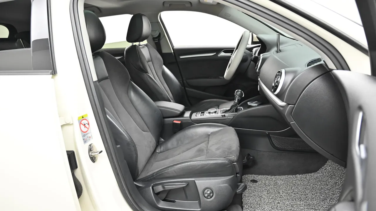 Audi A3 (8V) 35 TDI Dynamic Sportback