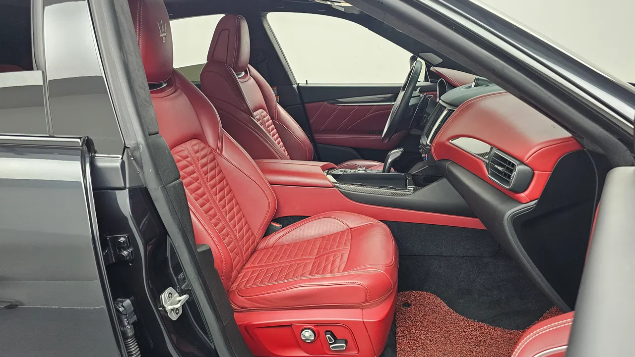 Maserati Levante 3.8 GTS AWD