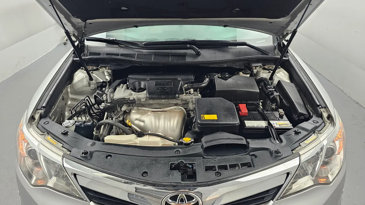 Toyota Camry — miniaturë 6