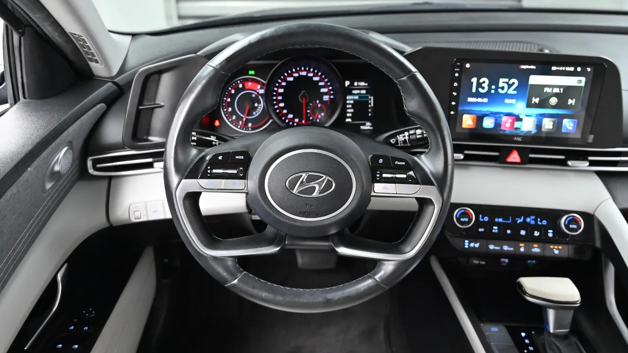 Hyundai Avante — miniaturë 13