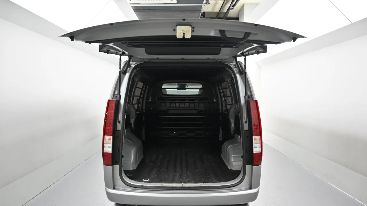 Hyundai Staria — miniaturë 19