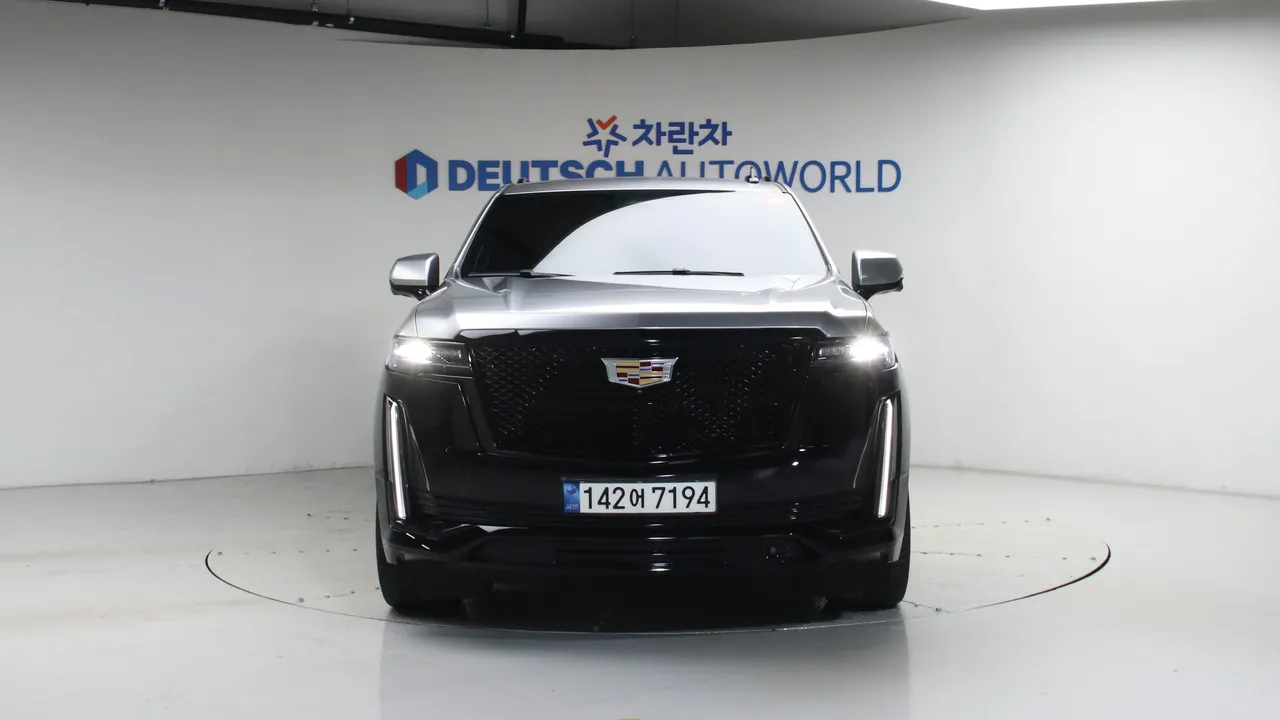 Cadillac Escalade — miniaturë 3
