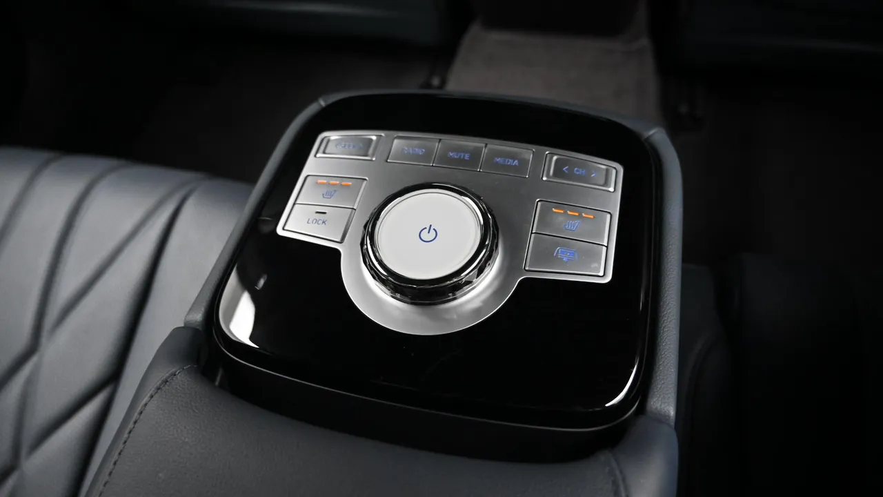 Genesis G80 — miniaturë 16