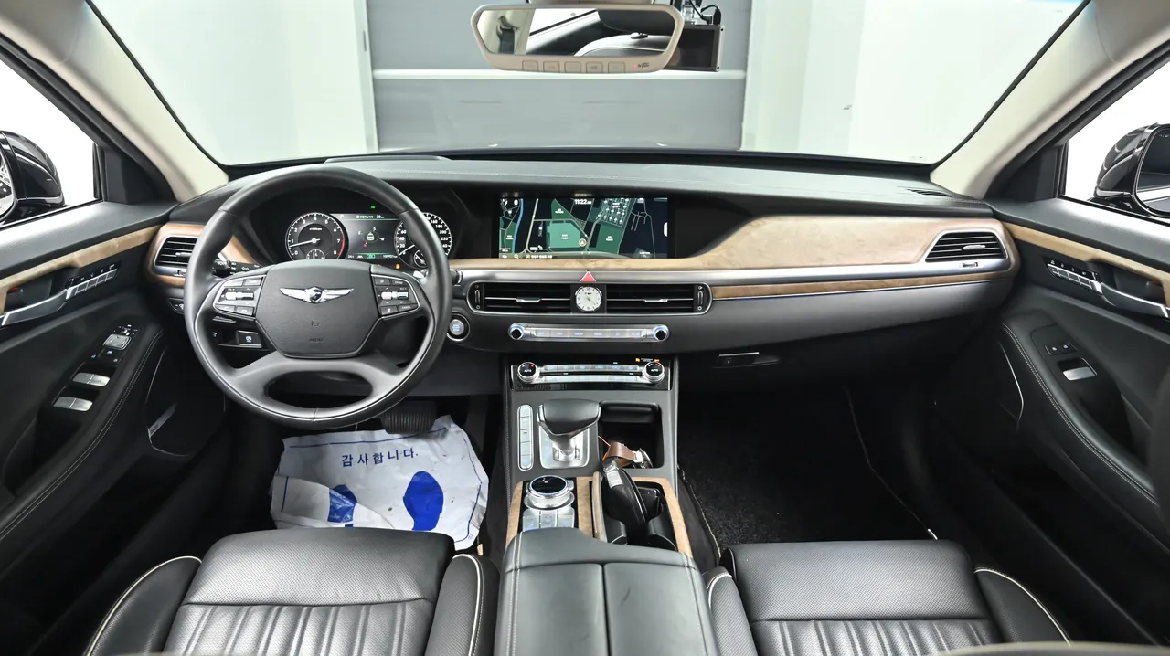 Genesis G90 — miniaturë 7