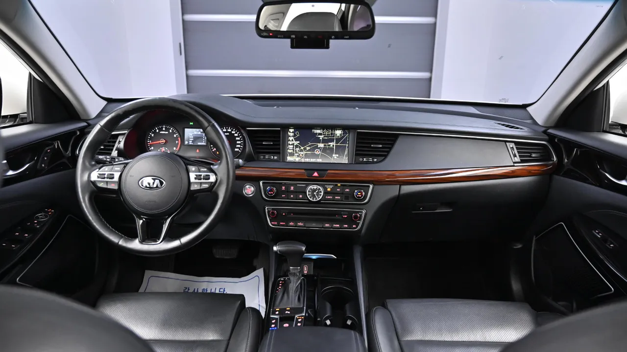 Kia K7 — miniaturë 7