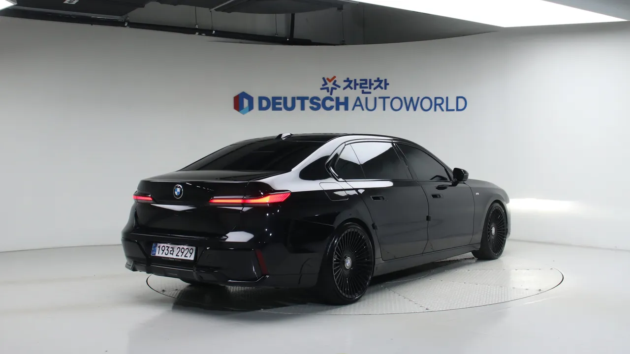 BMW 7er — miniaturë 21