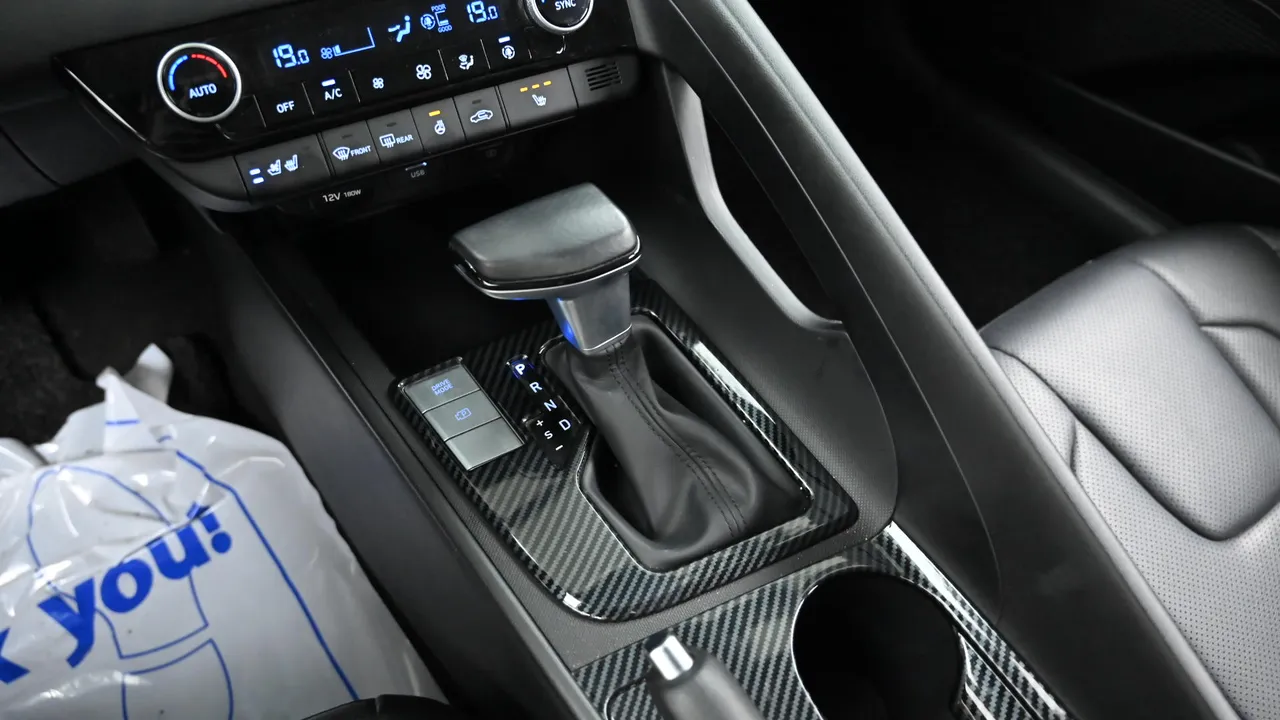 Hyundai Avante — miniaturë 9