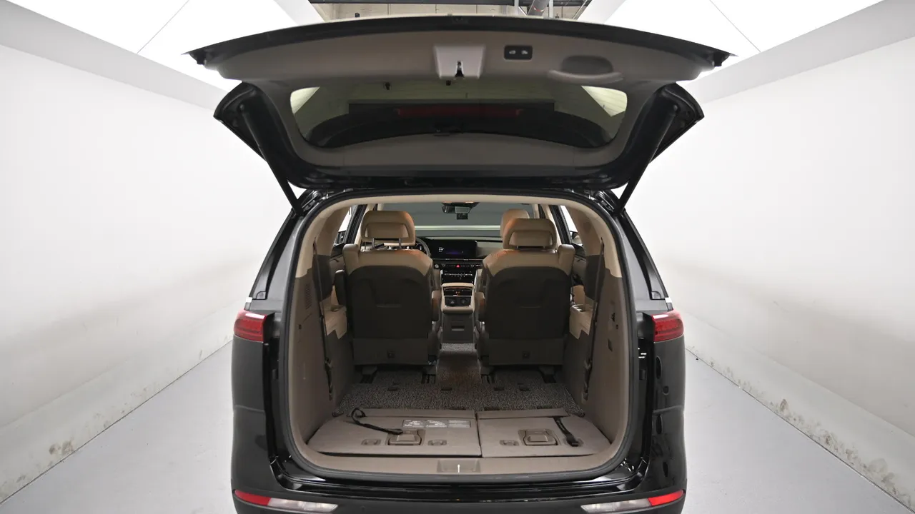 Kia Carnival — miniaturë 19