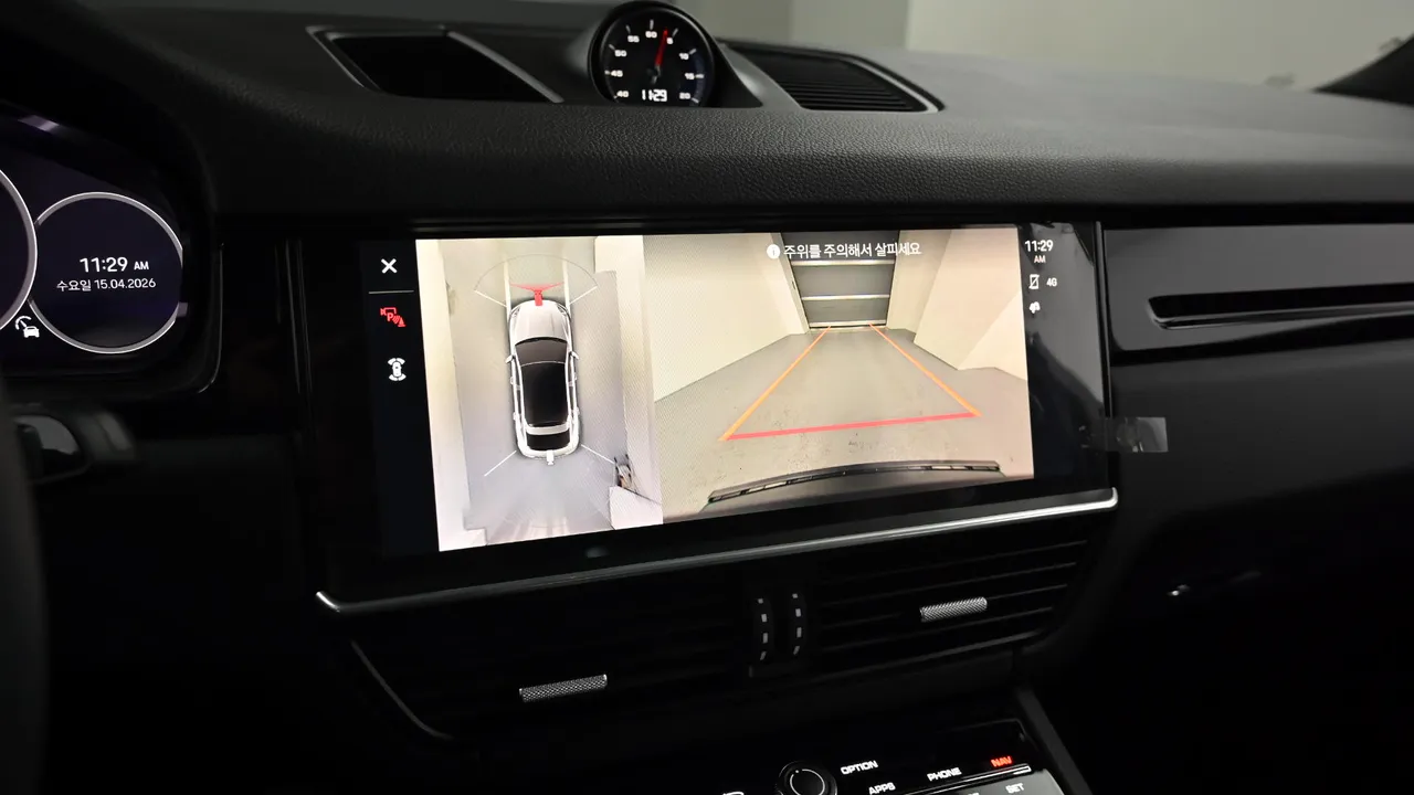 Porsche Cayenne — miniaturë 15